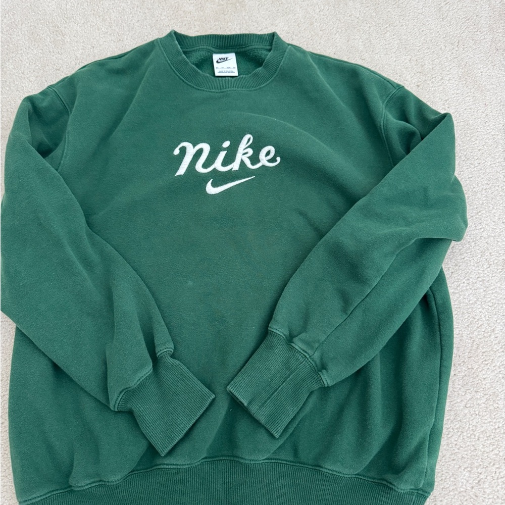 Nike Men's Green Sweater